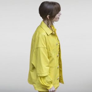 Emily In Paris S04 Lily Collins Yellow Jacket - Image 3