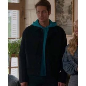 Alternative view of Emily in Paris Lucas Bravo Jacket